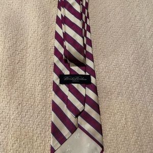 7 BROOKS BROTHERS SILK TIES. Never worn. Mannequin display use only!!!